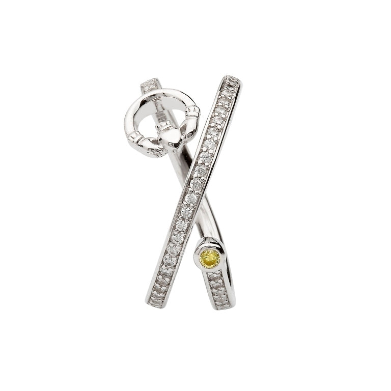 Claddagh Crisscross Silver Ring set with Peridot Stone