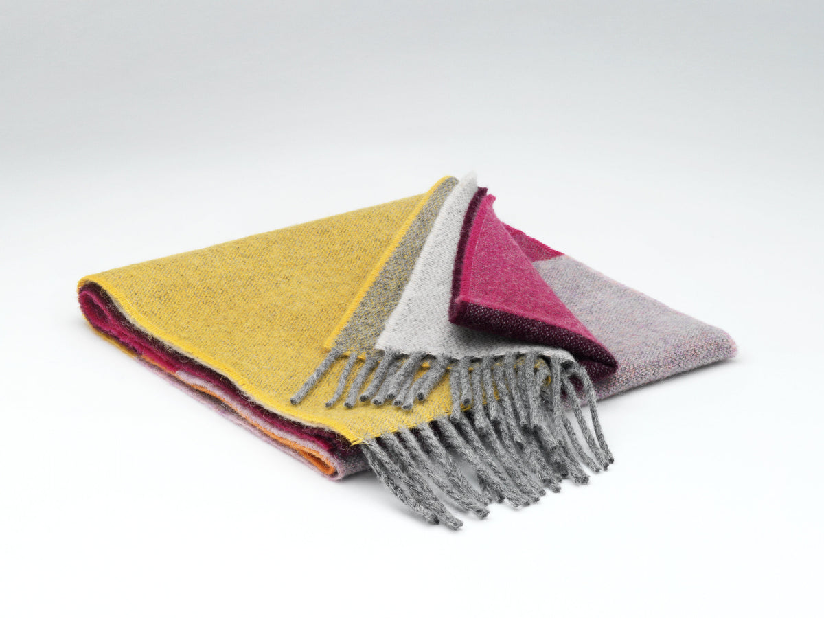 Vegas Stripe Lambswool scarf with Gift Box
